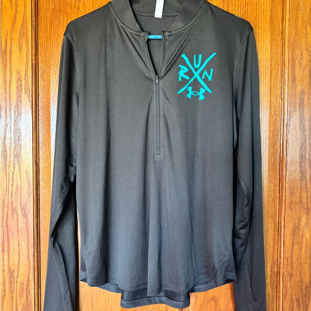 Under Armour Dark Grey Long Sleeve 1/4 zip Running Shirt Size XL EUC